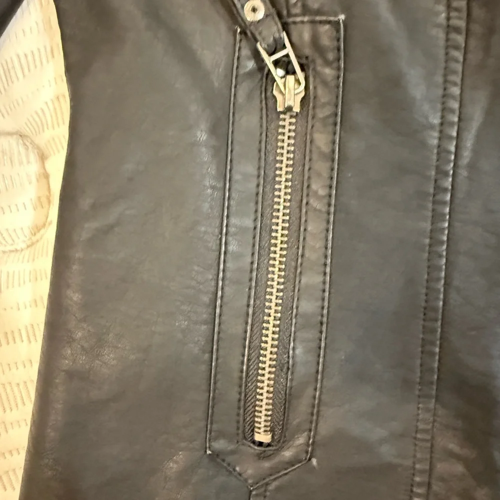 Max Studio Charcoal Leather Jacket - Picture 2 of 6